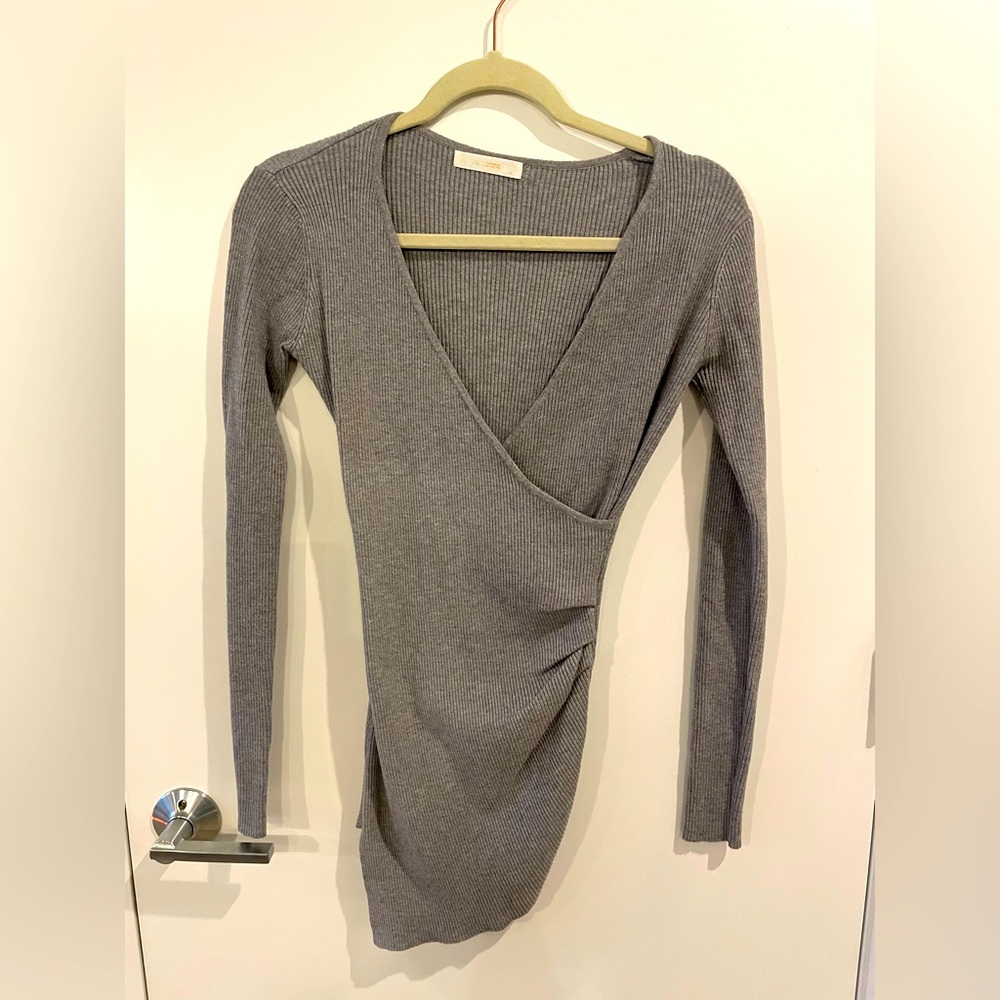 Deep V || V-Neck Sweater || MC Lorene